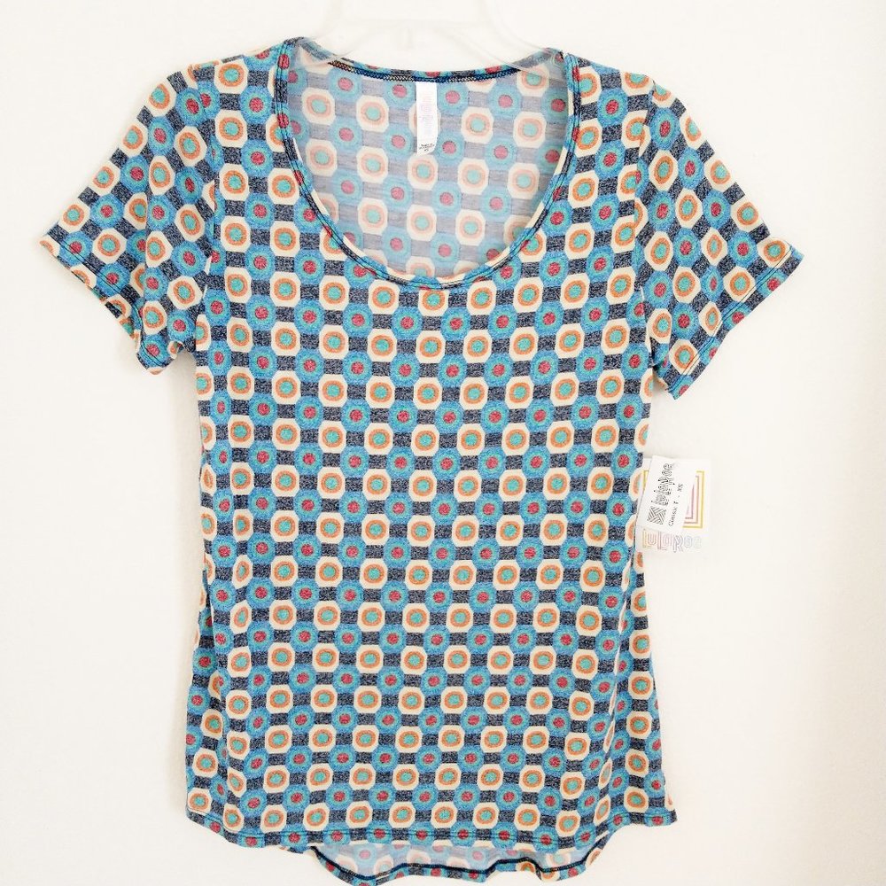 LuLaRoe Classic T shirt